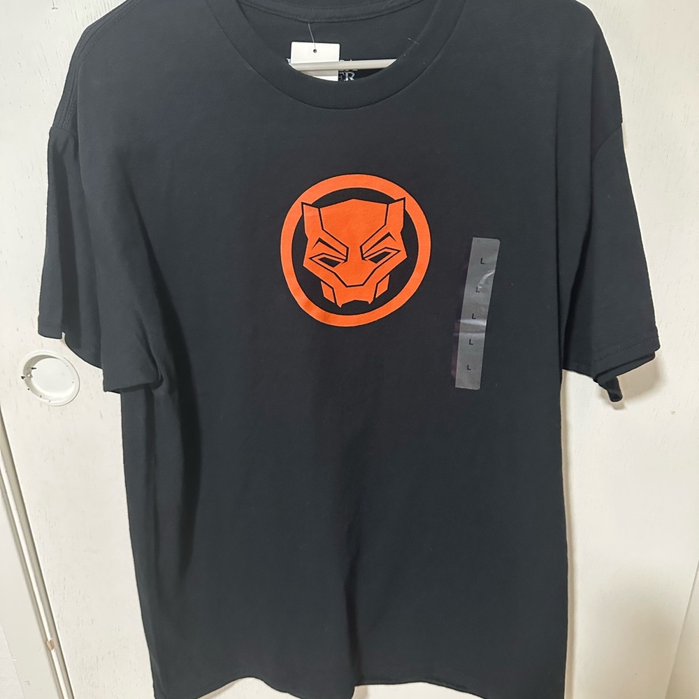 Black Panther Marvel Wakanda Forever T-shirt #WakandaForever